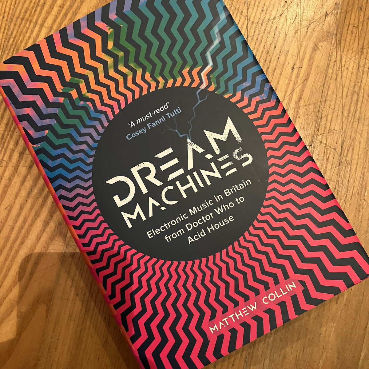 This looks a fascinating and comprehensive trip through post-war electronic music. Can’t wait to read it! Thank you @OmnibusPress