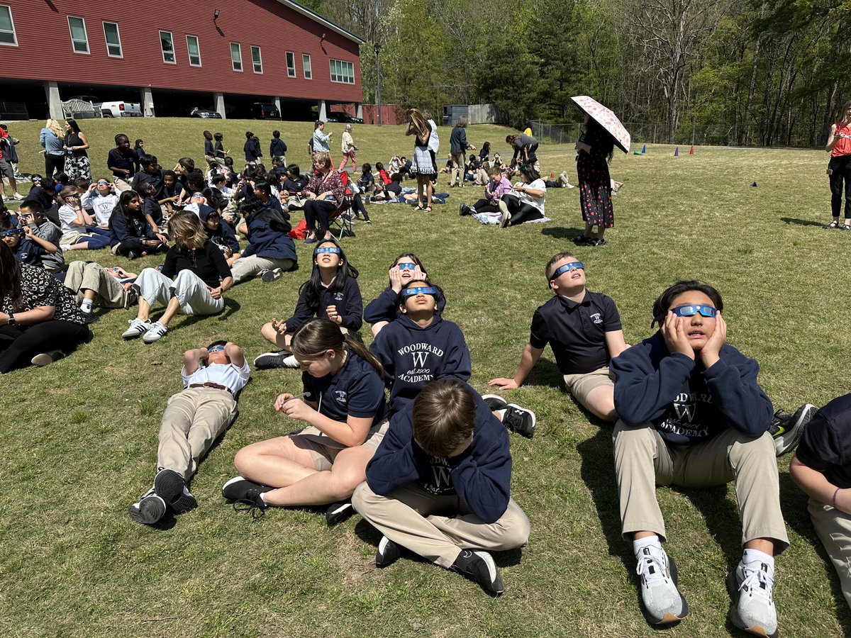 #GreatAmericanSolarEclipse is worth taking a look at ⁦@WoodwardAcademy⁩! Next one is in 2044.