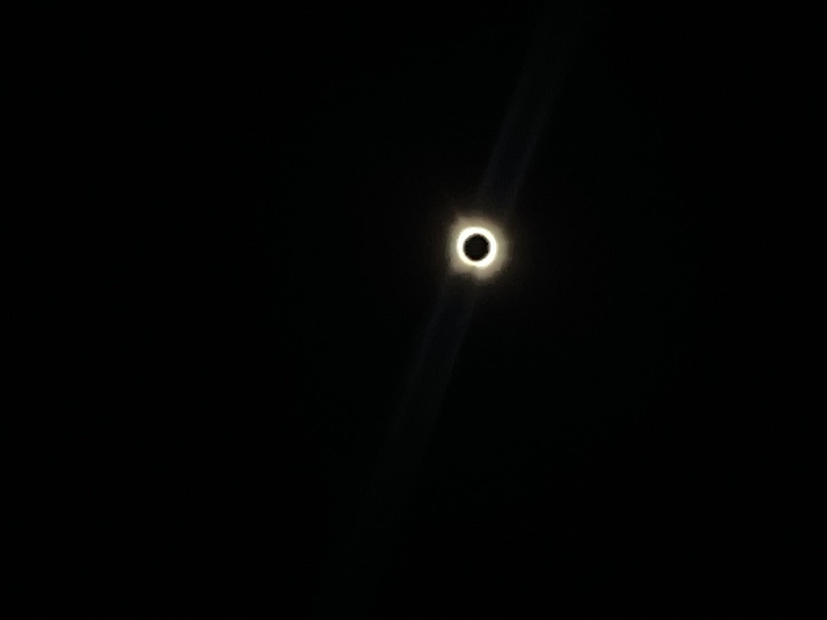 __GodofNothing's tweet photo. #Eclipse2024 can’t help but feel like I’ve changed as a person by this eclipse but I don’t know what’s changed yet https://t.co/fxRFoFfDWx