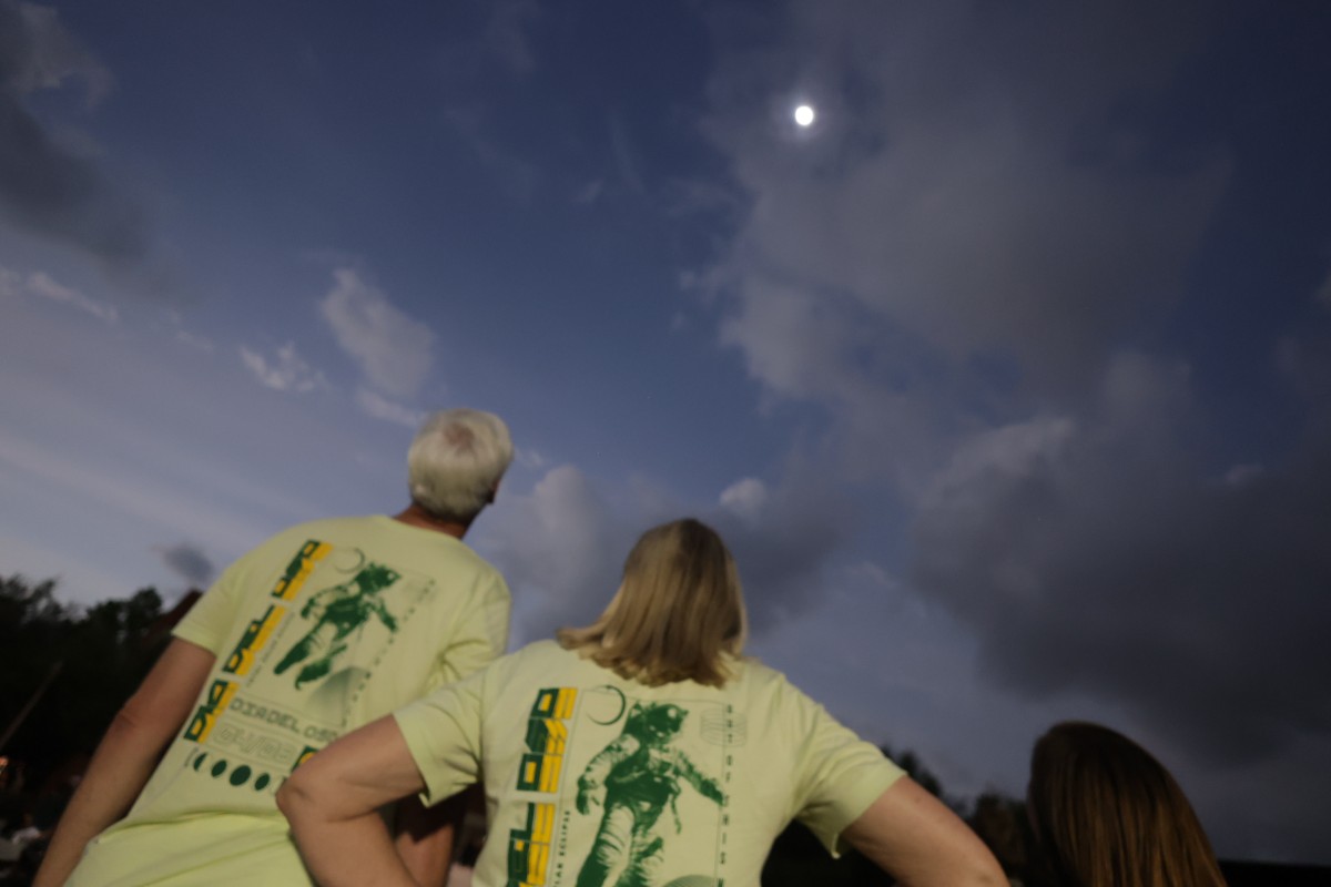 Baylor's tweet image. "Lord, our Lord, how majestic is your name in all the earth! You have set your glory in the heavens." ~ Psalm 8:1 🌒