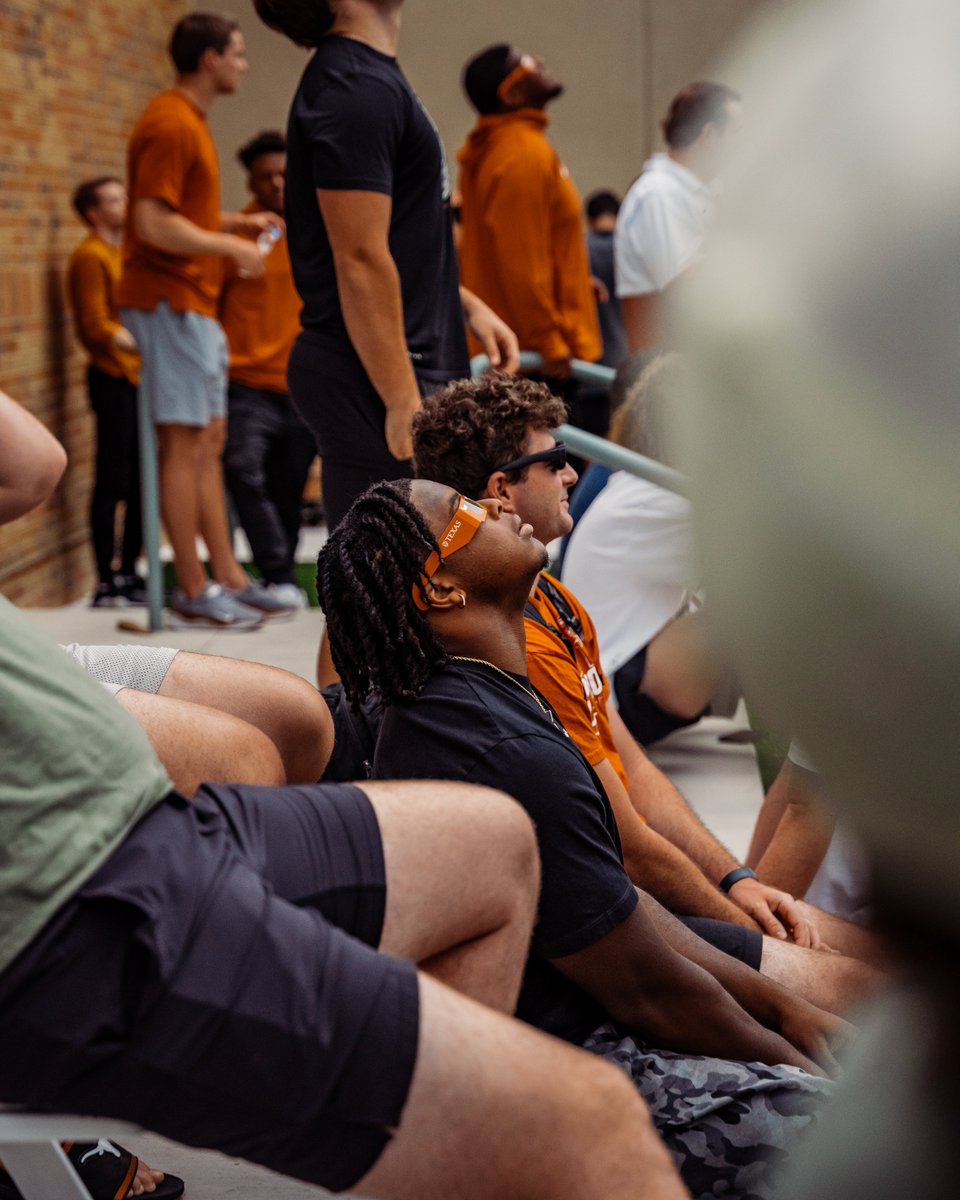 TexasFootball tweet picture