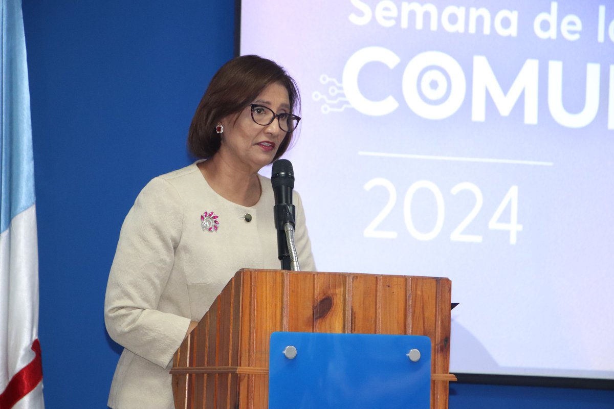 USMApanama's tweet image. Semana de la Comunicación USMA 2024 durante su primer día aborda el tema &quot;Comunicación y Política&quot; explorando cómo combatir la desinformación durante el período electoral con Roxana Muñoz.

#AECOSUSMA #Comunicación #Política
