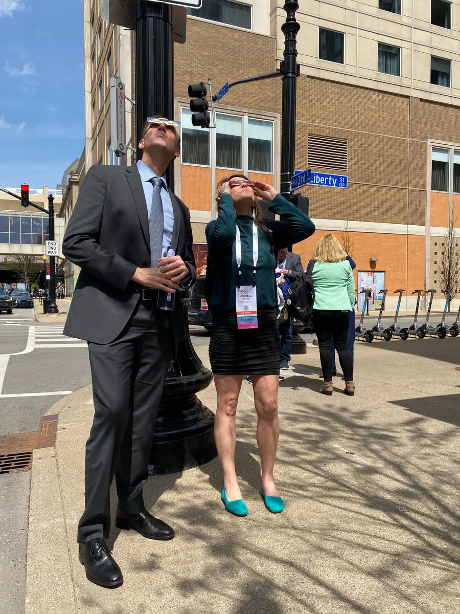 Jenn, Crystal, and Lauren, along with the Chancellor of the San Diego Community College District, Gregg Smith, are taking a quick break from the American Association of Community Colleges Conference in Louisville, KY, to check out the solar eclipse! #solareclipse #25comm