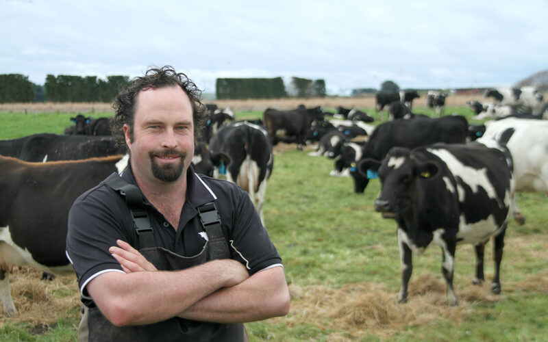 LISTEN | Federated Farmers @rmcintyre007 joins Andy to discuss the banking inquiry briefing Link here: podtrac.com/pts/redirect.m…