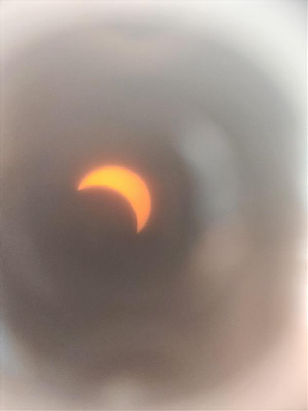 AlperSahiner1's tweet photo. Solar Eclipse viewing at @SetonHall https://t.co/7rDYnLAmof
