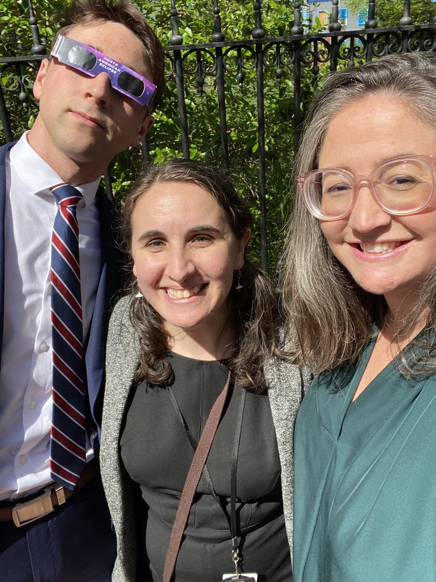emilyscarr's tweet photo. A great team of solar advocates. @phi_lemon https://t.co/B9DnsNPUOJ