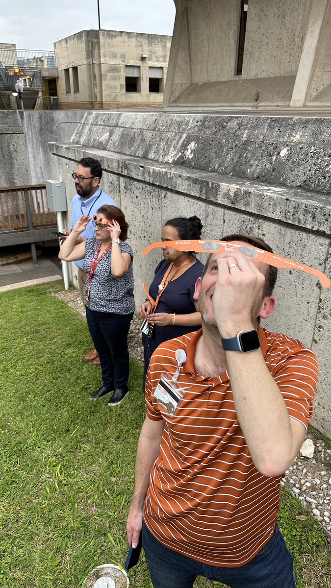 Warning: Do not stare directly into these photos 🕶️ From right here on the @UTAustin campus, we joined people across North America viewing today's #TotalSolarEclipse. Now: Sun's out, horns up!