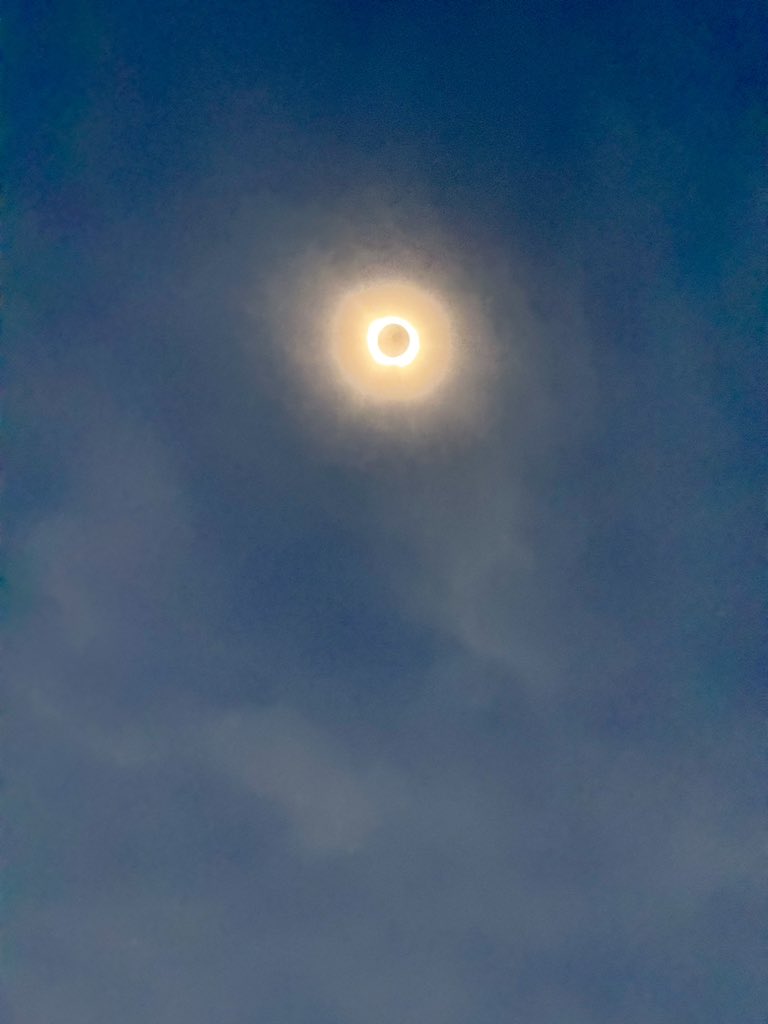 CarolineForTX's tweet photo. Enjoyed the view from our backyard!

“The heavens declare the glory of God…” 
Psalm 19:1

#SolarEclipse2024 #TXEclipse24 #Eclipse #Eclipse2024 #txlege https://t.co/Z2qtwbVLjo