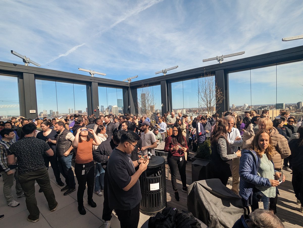 Such a bunch of science nerds here at @wyssinstitute. Looking at the solar eclipse together.