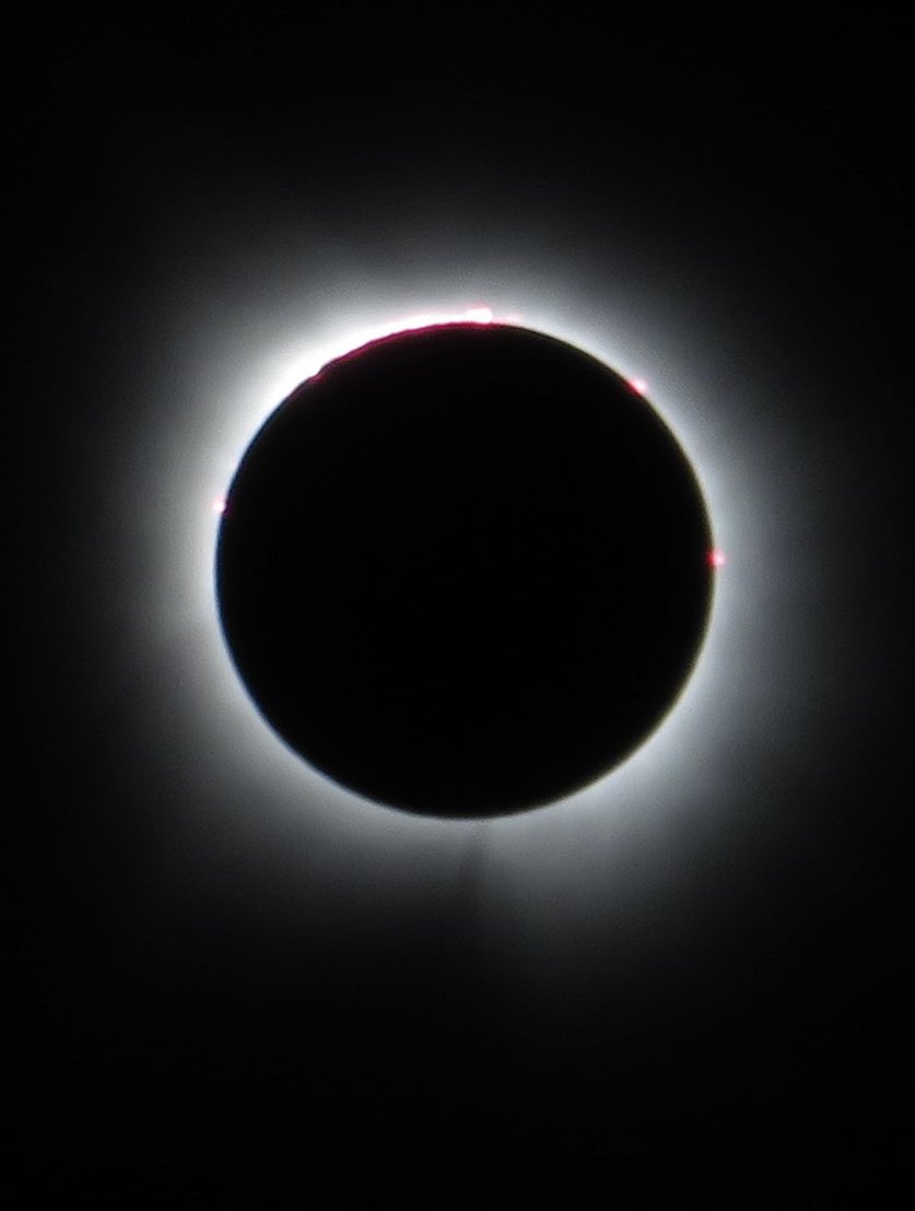 Went to my rooftop with my camera.
Snapped 4 shots.

One was out of focus.
One was too wide.
One was too dark.

And one was absolutely perfect.

#EclipseSolar2024 #Eclipse #SolarEclipse @wfaa @wfaaweather