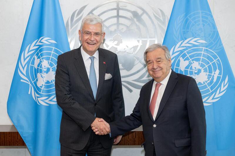 I was received in New York by HE Antonio Guterres, Secretary General of the United Nations. We had a fruitful exchange of views on the developments in our region and the international fora. Thanks for the kind hospitality.. @antonioguterres @UN 🇹🇷🤝🇺🇳🇹🇹