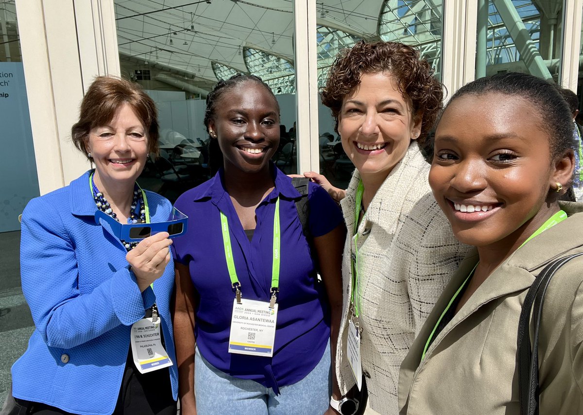 Did as @NCIDirector Dr. Rathmell said. Met new colleagues and we watched the eclipse together @AACR @ChinyereDenise @g_asantewaa and with my long standing friend and colleague @AngieDemichele