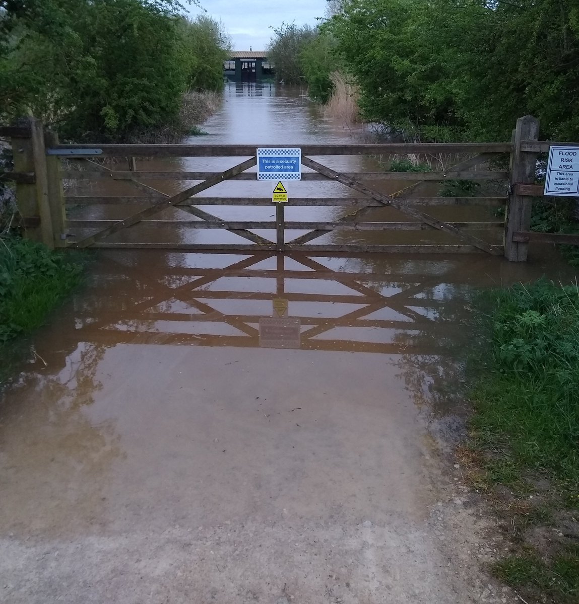 A massive tide tonight with water going into reception, and with possibly two more higher tides this week we are definitely going to be closed until next week and then possibly a lot of repairs to do. @humbernature