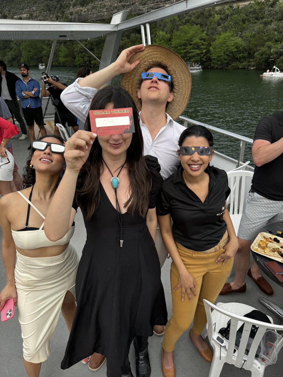 Jenny Kaehms (@jennykaehms) on Twitter photo Eclipse vibes on Lake Austin with:
<a href="/jasonyo/">Jason Yosinski</a>
<a href="/sampritibh/">Sampriti Bhattacharyya</a>
<a href="/navierboat/">Navier</a>
<a href="/anuarbekiman/">Anuarbek Imanbaev</a> Eclipse vibes on Lake Austin with:
<a href="/jasonyo/">Jason Yosinski</a>
<a href="/sampritibh/">Sampriti Bhattacharyya</a>
<a href="/navierboat/">Navier</a>
<a href="/anuarbekiman/">Anuarbek Imanbaev</a>