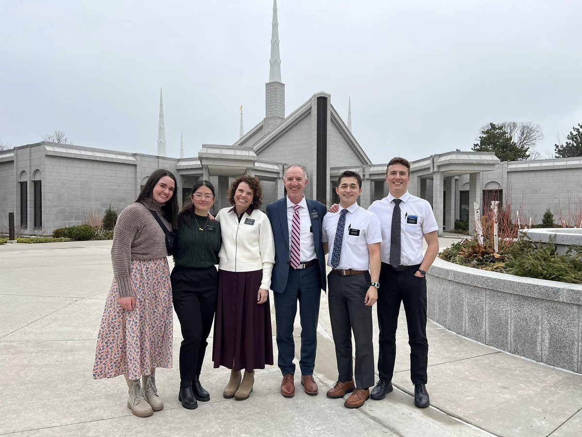 It warmed my heart everytime I heard prayers in behalf of the missionaries and mission leaders during #GeneralConference. Our missionary son along side mission leaders in the ILL Chicago Mission witness miracles every day. #gatheringofIsrael