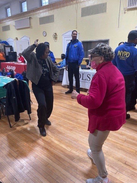 The members of Brooklyn’s Zest for Life OAC put a spring in their steps at the center’s recent social, where the crowd enjoyed music, dancing and camaraderie, alongside the opportunity to access supportive programs and services. 🥳 #Party #AgeInPlace #NYCAging