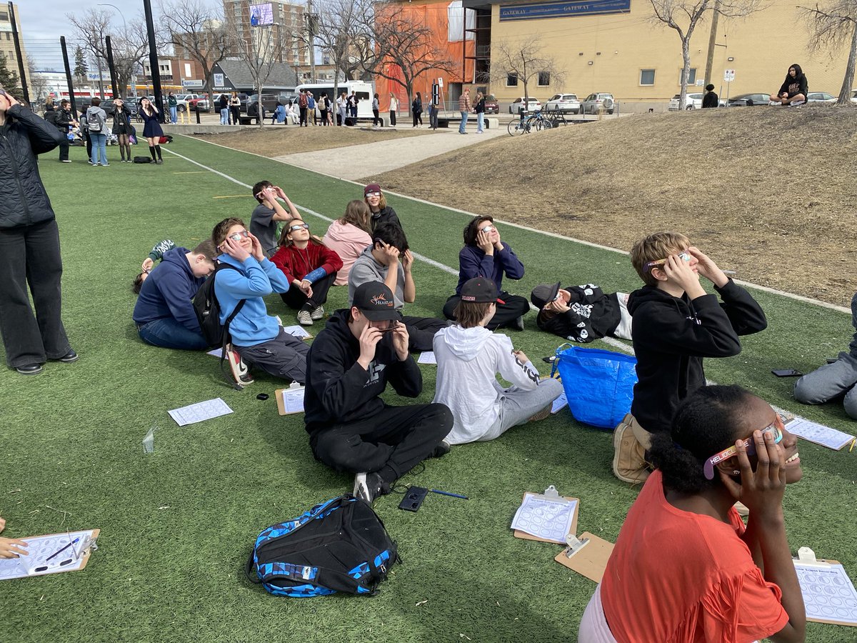 🌘 Despite the dodgy weather, Lady Luck smiled on us at Gordon Bell! Right at the eclipse’s peak at about 2 PM, the skies cleared enough, giving our middle years students a great view of the celestial show! 🌟 #Eclipse2024 #safetyfirst #GordonBell