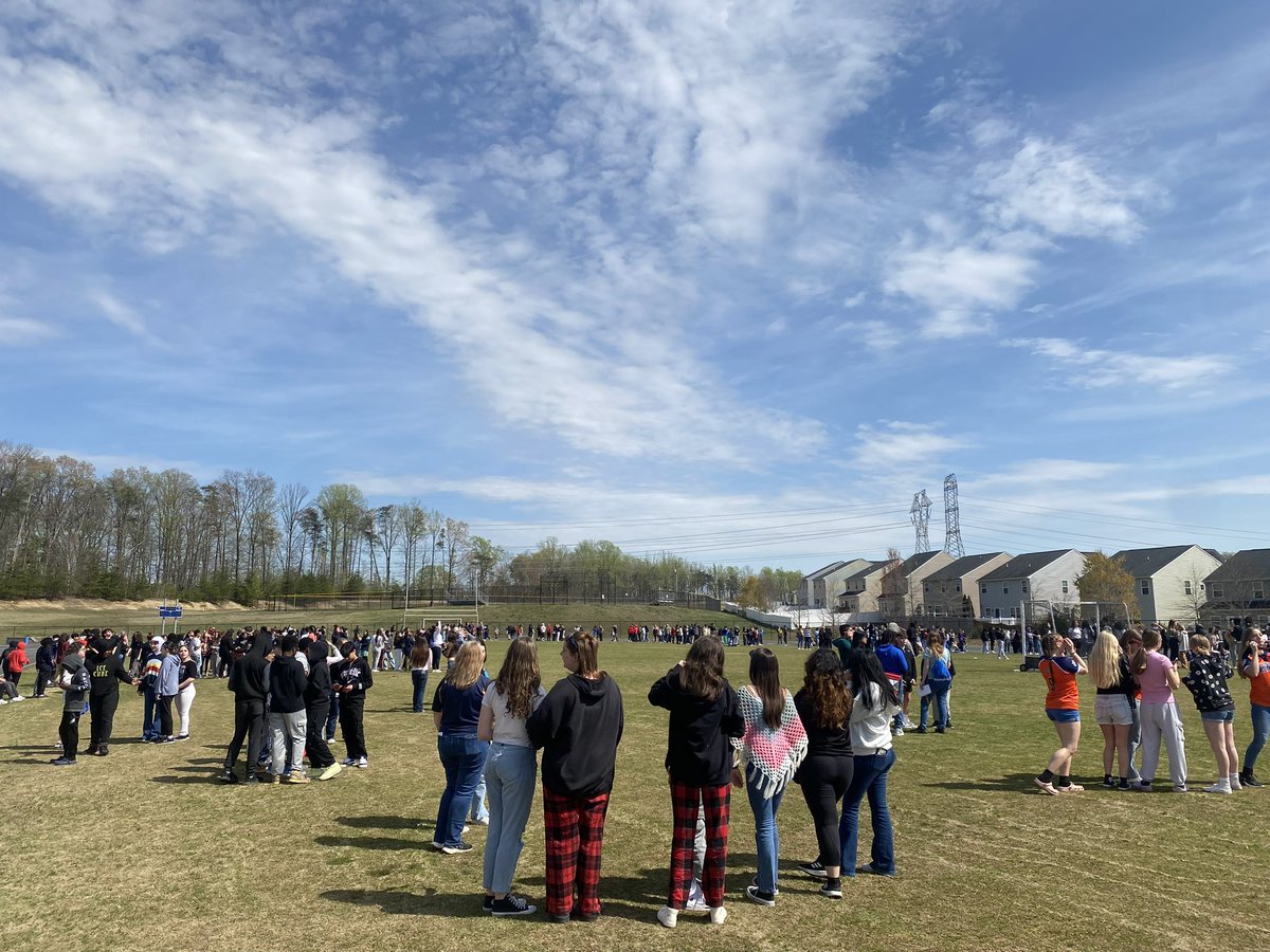 Viewing the Solar Eclipse at Heim this afternoon. #UnityUnleashed #packpride #weareheim #ElevateStafford