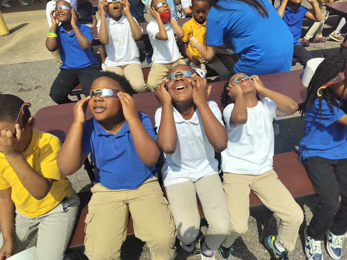 Tommy Elliott- STEMulating the Future tweet media