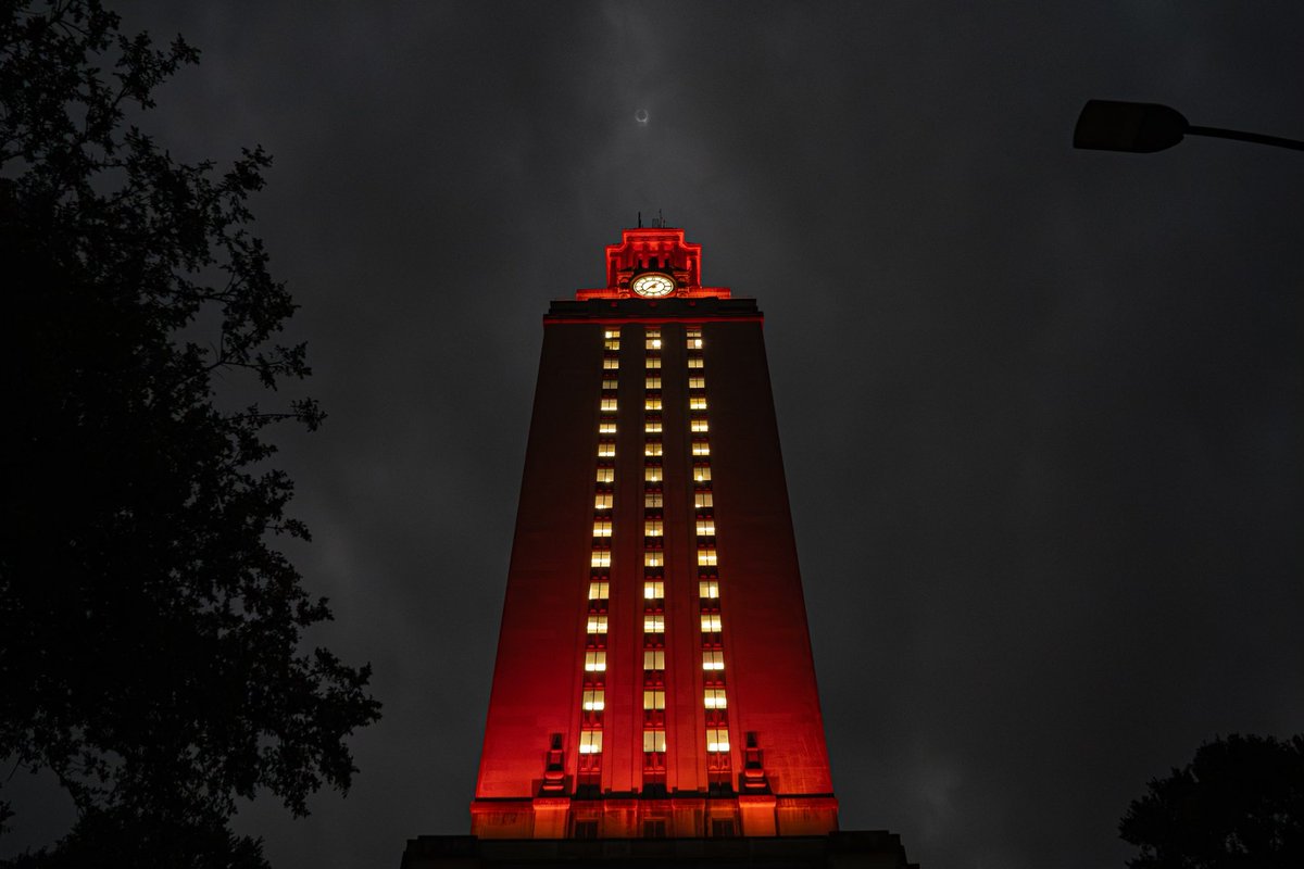 Total Eclipse of the Horns 🤘