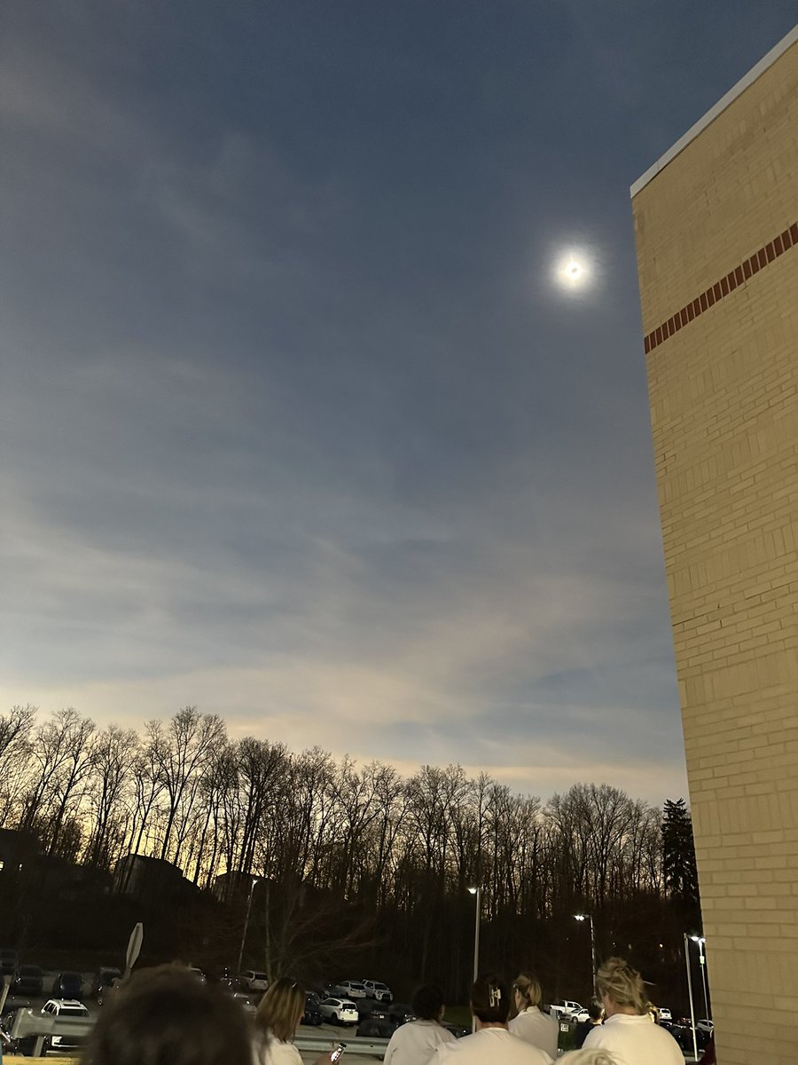 Got to watch the eclipse from the hospital 🌞🌕