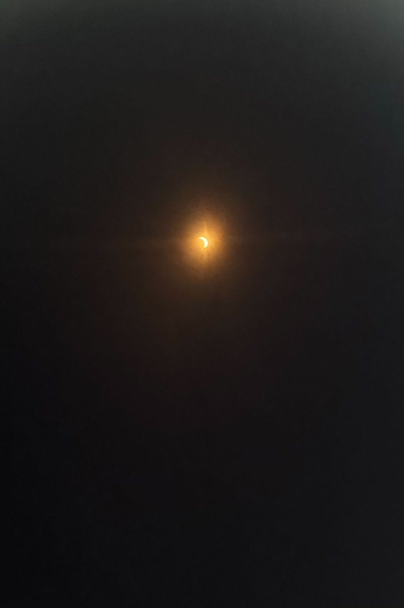 GVSUCSO's tweet image. That was cool! Our view of #Eclipse2024 from the GVSU Pew Campus in downtown Grand Rapids. We had a good time experiencing it alongside fellow students, faculty, staff who stepped outside to take a look.