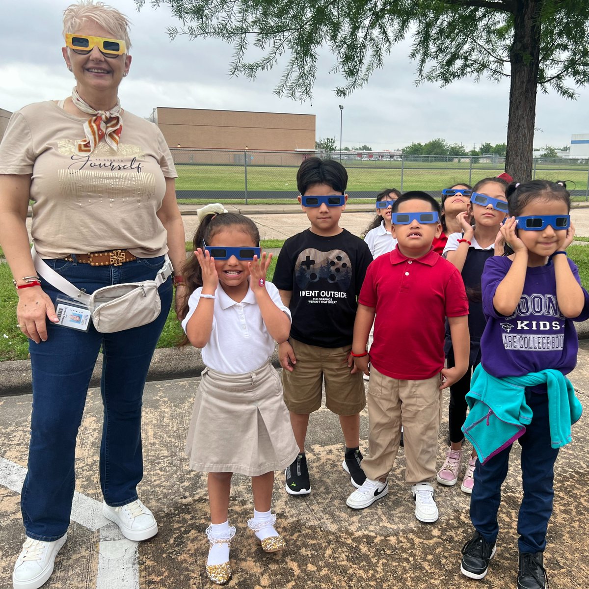 Experiencing the #solareclipse2024 at Boone🌘🌒 Were you able to see the eclipse?

#boonebears
#AliefProud
#WeAreAlief
@AliefISD 
@marlomolinaro