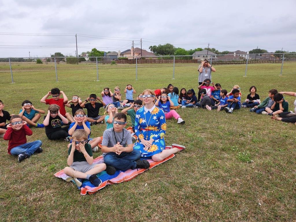 We were over the moon for the eclipse! 🌕☀ Our students got a chance to take a look outside and view a livestream of the event. 😎