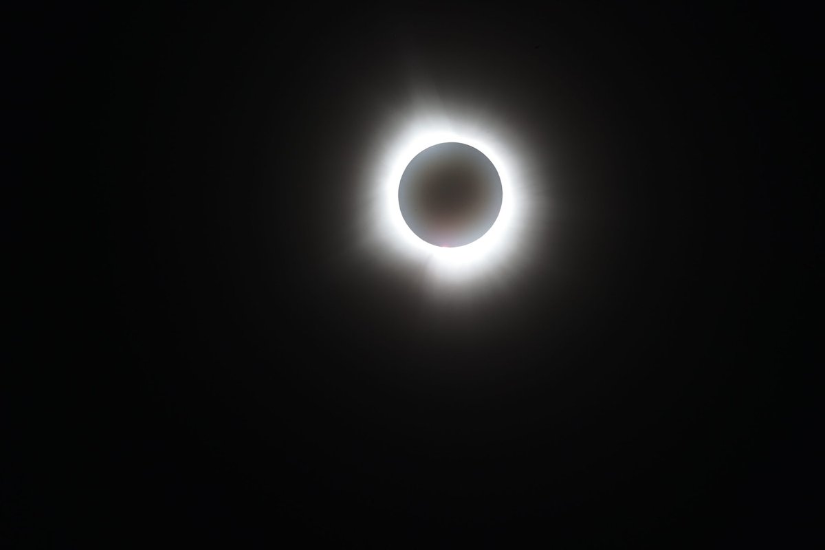 #SolarEclipse2024 as seen from about 200 yards south of the center of the path in #avonlake Ohio. 

#Cleveland 
#solareclipse 
#solareclipseOhio