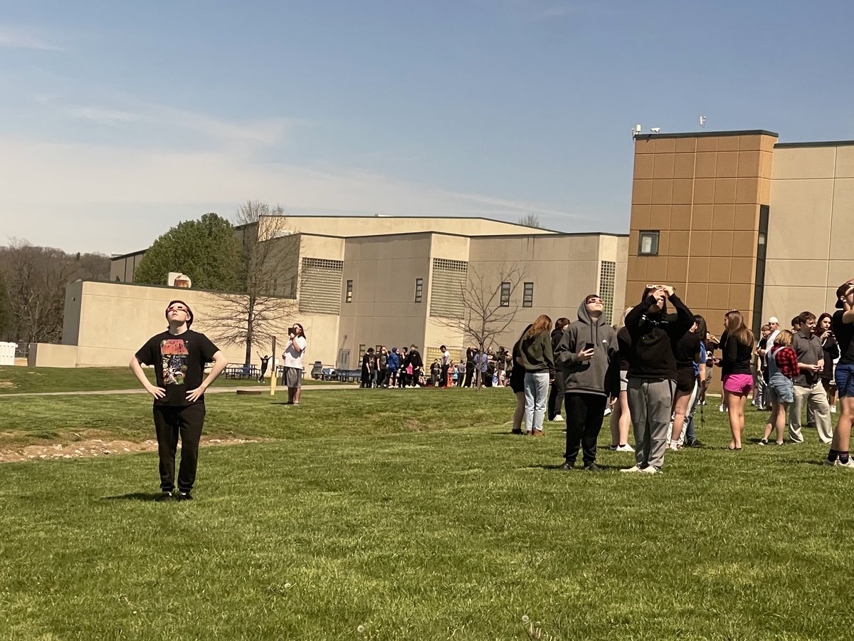 Jenny Baugh (@principalbaugh) on Twitter photo The birds were a little confused and noisy like it was night, but Northwest high schoolers were interested in today’s eclipse!! 💙🦁
<a href="/NorthwestRISD/">Northwest RI Schools</a> <a href="/principalStella/">Dr Stella V</a> <a href="/NWR1Hecktor/">Jennifer Hecktor, EdD</a> The birds were a little confused and noisy like it was night, but Northwest high schoolers were interested in today’s eclipse!! 💙🦁
<a href="/NorthwestRISD/">Northwest RI Schools</a> <a href="/principalStella/">Dr Stella V</a> <a href="/NWR1Hecktor/">Jennifer Hecktor, EdD</a>