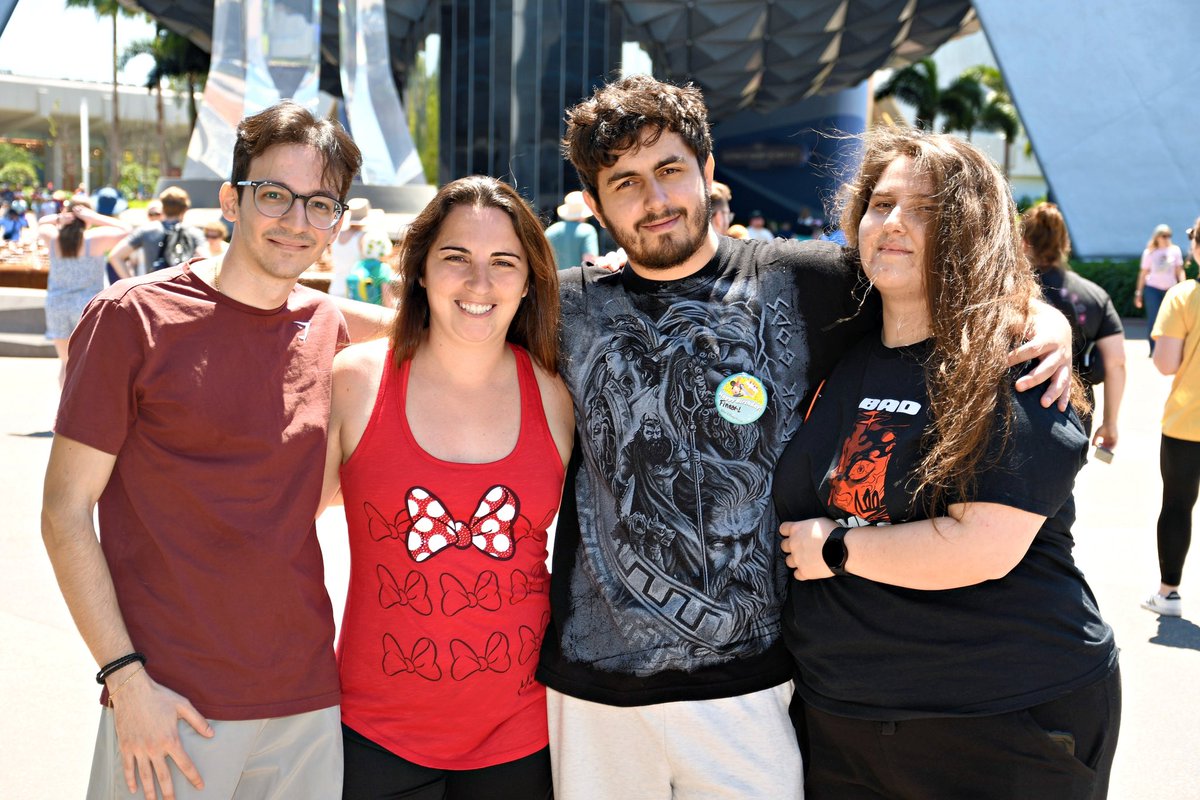 So grateful for all of the friendships Destiny has brought me. Last minute Epcot meetup this past weekend for Finest’s birthday was so much fun 🥹