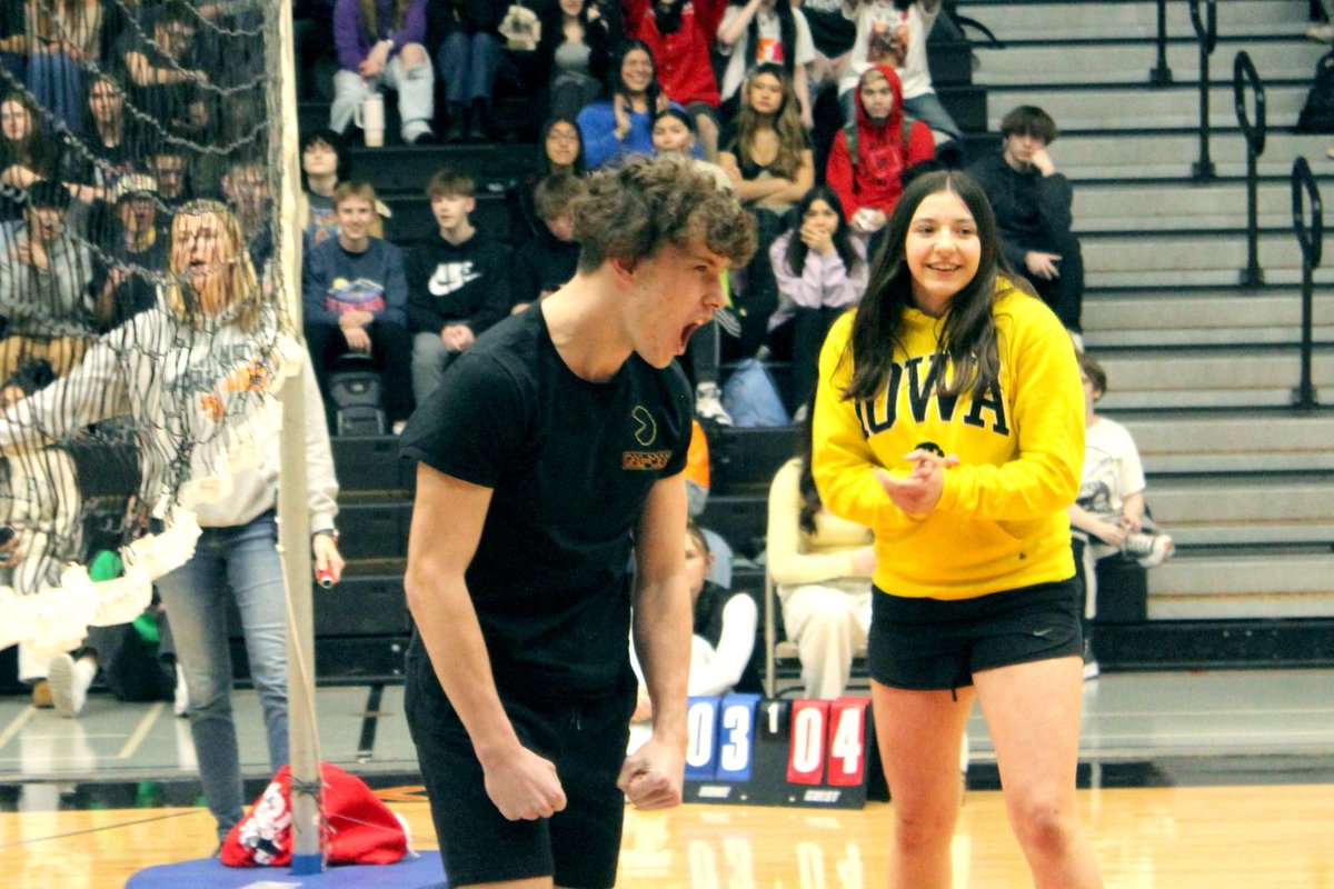 McHenryWSM's tweet photo. Some assembly required: MCHS celebrates the last spirit rally of the year with two intense games of volleyball and prom court
https://t.co/a5Aap4XpWD
@mchs156 #warriorready156 #warriorpride156 #spiritrally https://t.co/OdWfawU3M1