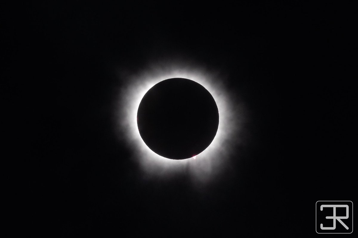 EdwardReali's tweet image. So I’d consider this insanely lucky with the cloud cover in Austin. But what an incredible event #SolarEclipse2024
