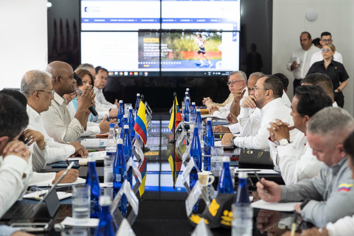 Cancilleres de #Colombia y #Venezuela se reunen en #Cúcuta para afianzar sus relaciones estratégicas.¿Qué significa dicho encuentro para la diplomacia de paz en la región? Opine para @temasteleSUR