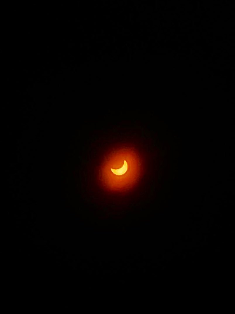 “The sun and the moon are two signs amongst the signs of Allah; they do not eclipse on the death or life of anyone. So when you see the eclipse, *remember Allah and say Takbir, pray and give Sadaqa*.” Sahih Bukhari #SolarEclipse2024