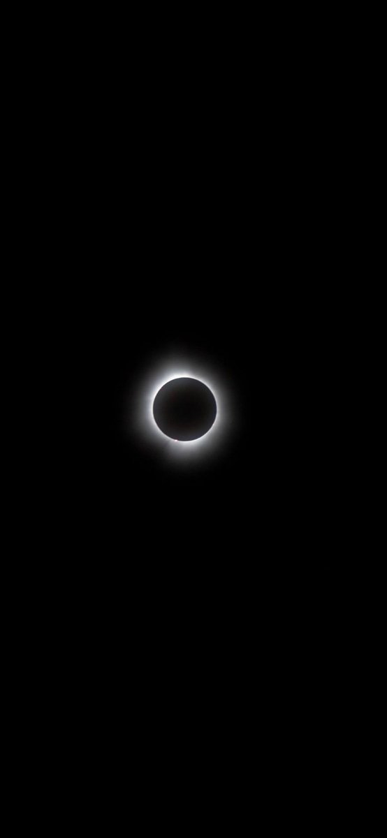 Yeah we put that new iPhone 15 camera to the test. You be the judge! Will my phone ever work again? Swipe to see the eclipse 🌖 

Happy #2024solareclipse #totaleclipse2024 #clevelandeclipse #solareclipse2024