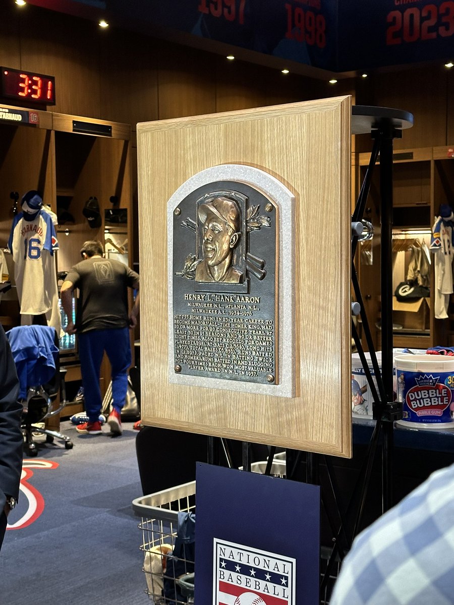 Hall of Fame officials are here today for the 50th anniversary of Hank Aaron’s 715th home run, and they brought his actual plaque from Cooperstown for the occasion.