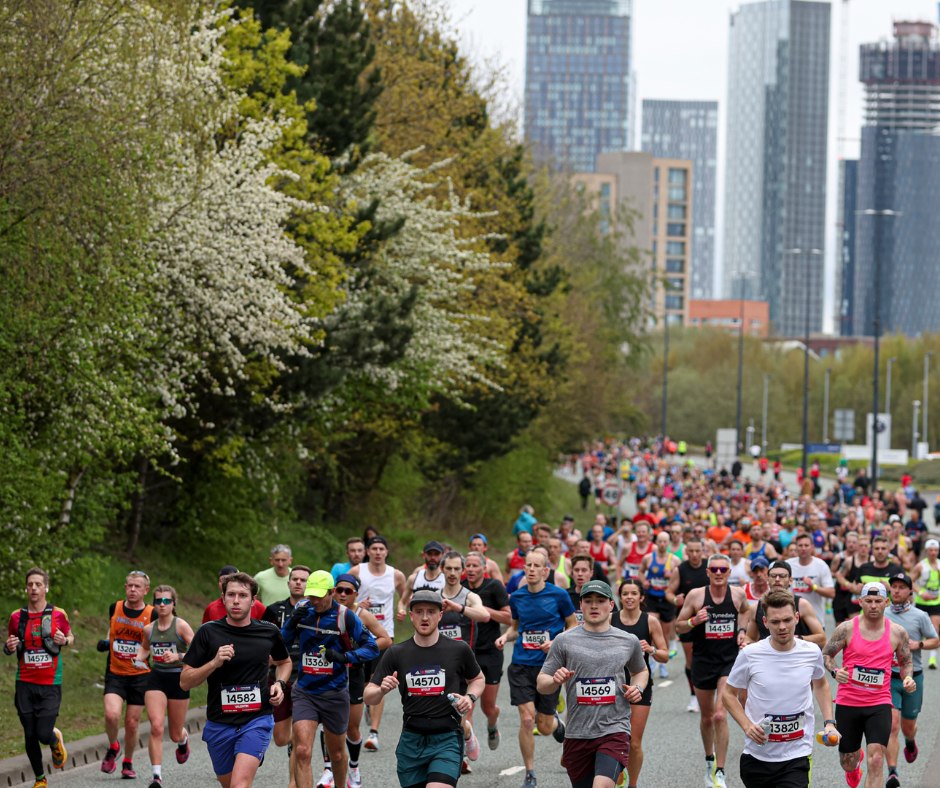 Good luck to everyone taking part in the #manchestermarathon on Sunday 🏃🏃‍♂️🏃‍♀️ There will be a lot of road closures, so do #TakeTheTrain #midcheshirerailwayline #travelbytrain @northernassist @BeeNetwork