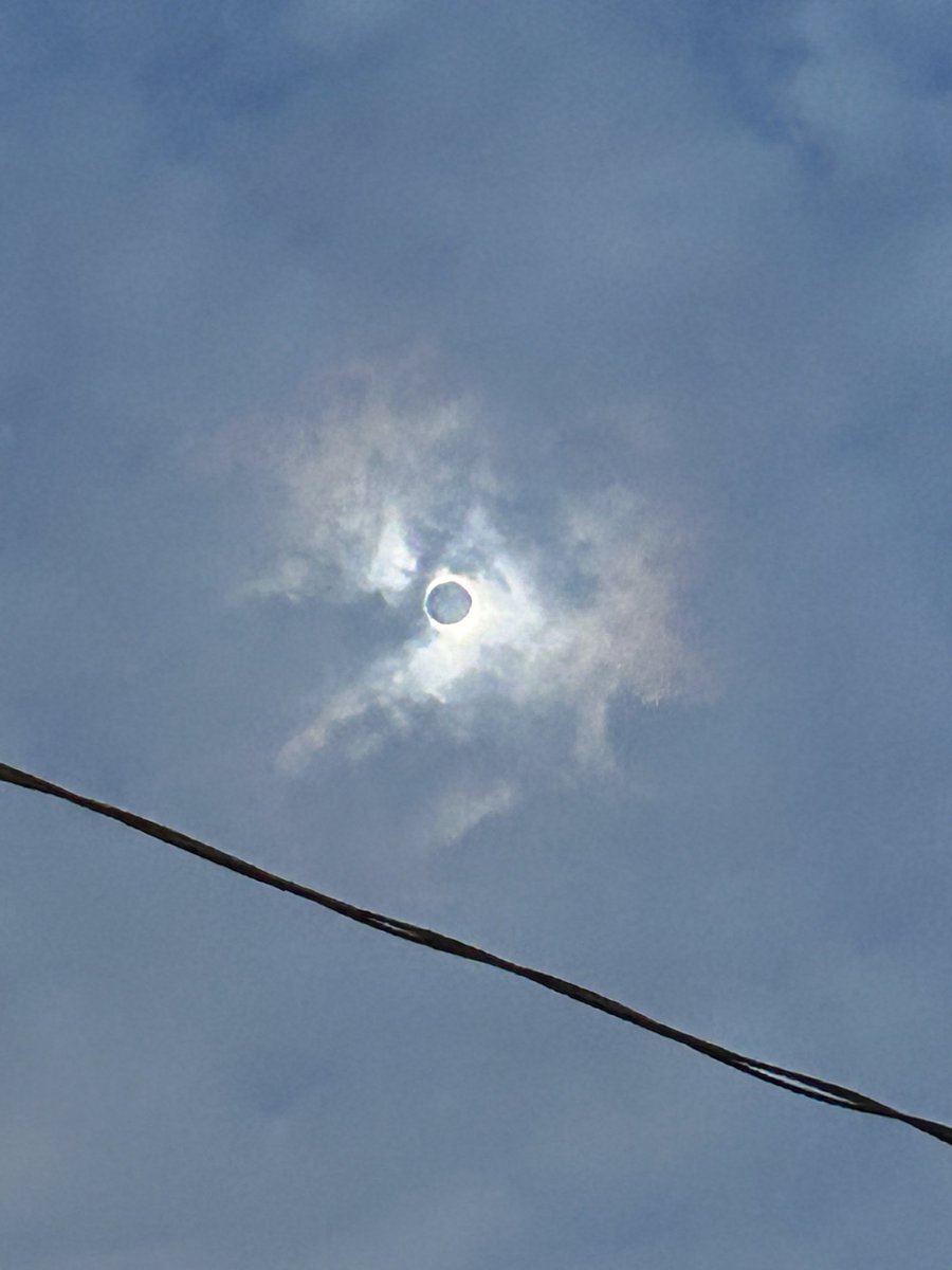 When you live in cloud covered Toronto and have court materials due so can’t hit the road, live vicariously through your kid at Mac in Hamilton. Totality! #Eclipse2024