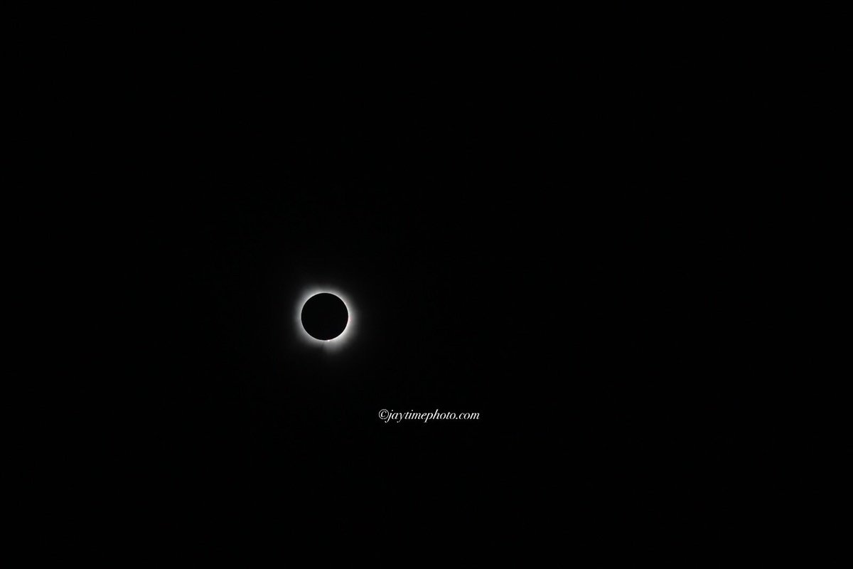 #totality #TotalSolarEclipse2024 from near Page, Oklahoma. #okwx #NASA @NASAAtmosphere