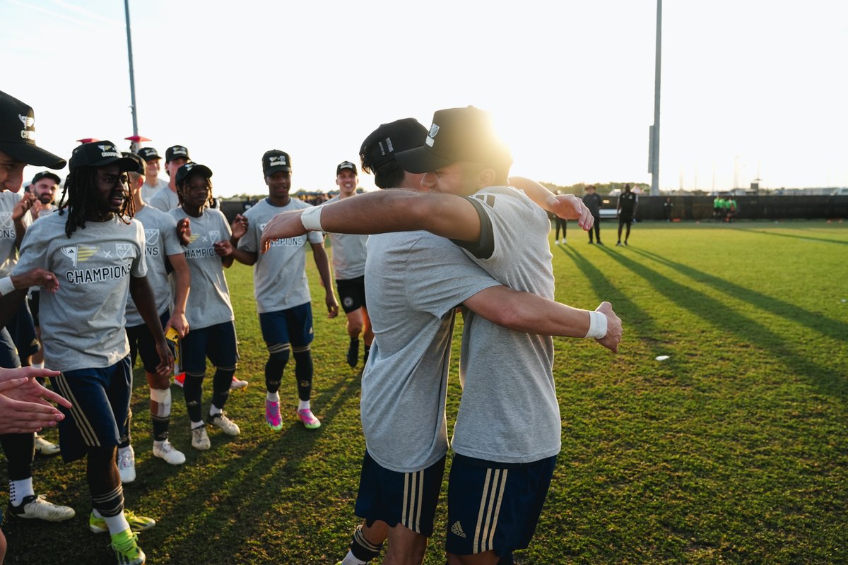 Sweet, sweet victory 🏆 #DOOP | #BabySnakes