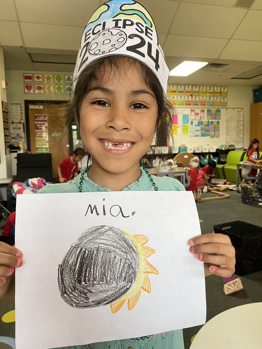 Mrs. Stokes (@mrsstokesk3) on Twitter photo Officially a scientist. Had to draw her view of the eclipse as soon as we got back to the classroom! <a href="/AustinElem/">Austin Elementary</a> <a href="/N_D_Palmer/">Nicholas Palmer</a> Officially a scientist. Had to draw her view of the eclipse as soon as we got back to the classroom! <a href="/AustinElem/">Austin Elementary</a> <a href="/N_D_Palmer/">Nicholas Palmer</a>