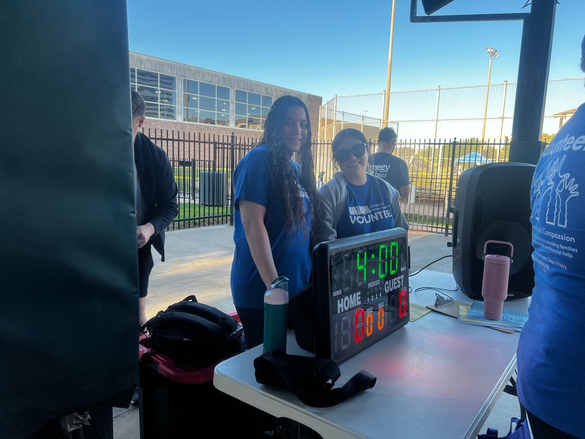 WHAMMinistries's tweet image. We are so proud of our team for their exceptional work during the 26th Westchase District Corporate Challenge. Your dedication and generosity have made a real difference. Thank you! 

#WHAM #CrowdRise #funraiser #westchasedistrict #fundraising #playingforacause #volunteer