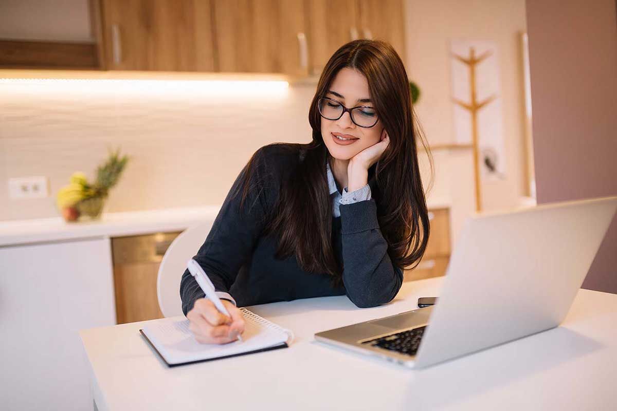 Embarking on a #freelancewritingcareer is an exciting and rewarding endeavor. YOU can establish yourself as a skilled #freelancewriter and enjoy the benefits this #career path offers. ✍️

#freelance #freelancer #freelancing #freelancerlife #freelancework

bit.ly/3TePI14