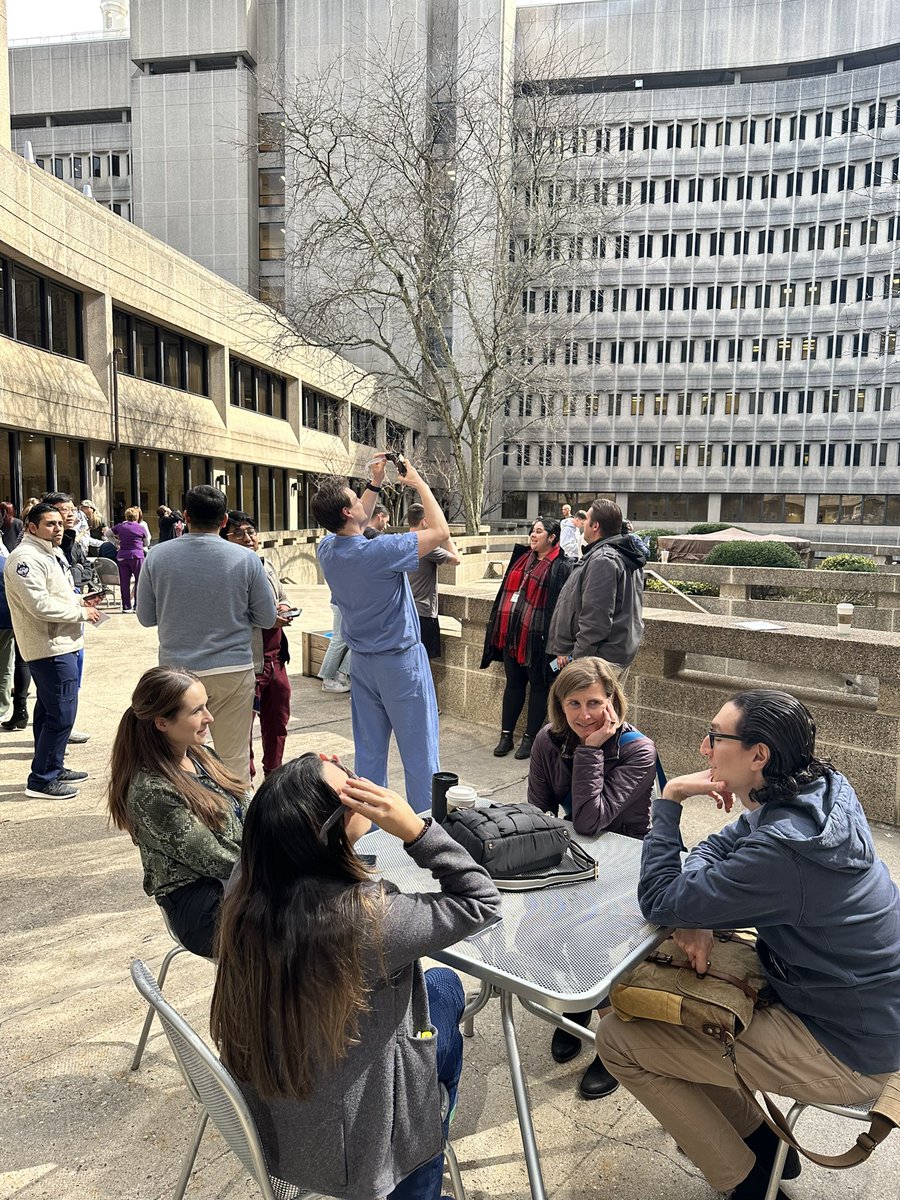 Team ID at the eclipse viewing party! Thanks to @JuliaKKostka for letting us take turns with the viewing glasses 🕶️#SolarEclipse2024