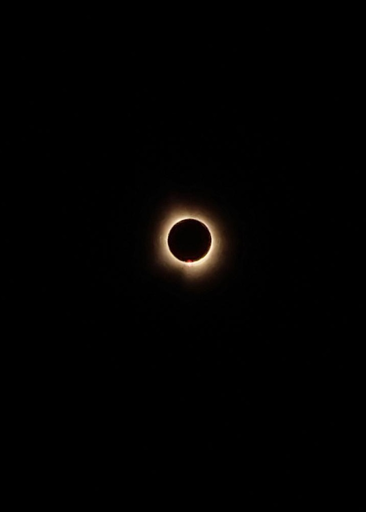 The eclipse in Cape Girardeau, Missouri. Over 4 minutes of totality!