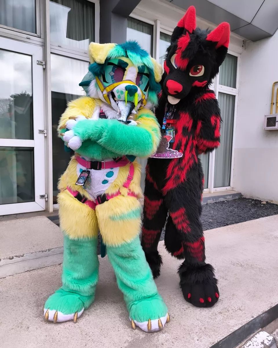 The bad boys ? that's us 😈

Les mauvais garçons ? c'est nous 😈

📸 : <a href="/Derriaxa/">GL Derriaxa</a>
☺️ : <a href="/Moumoonzy/">★Moonzy🦴🏳️‍⚧️</a>

#furry #fur #furryfandom #fursuit #fursuiting #fursuiter #zorakkarter #fursuits #furrycommunity #fur #FursuitFriday