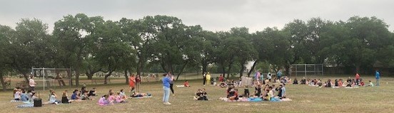 RedlandOaksES's tweet image. Getting ready for the once in a lifetime event @RedlandOaksES. Even the sun showed up to view the total eclipse! 🦝 @NEISD #neisd