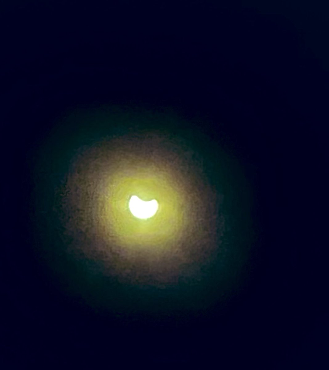 ¿Lo vieron? 😎😎😎😎😎😎 #EclipseSolar