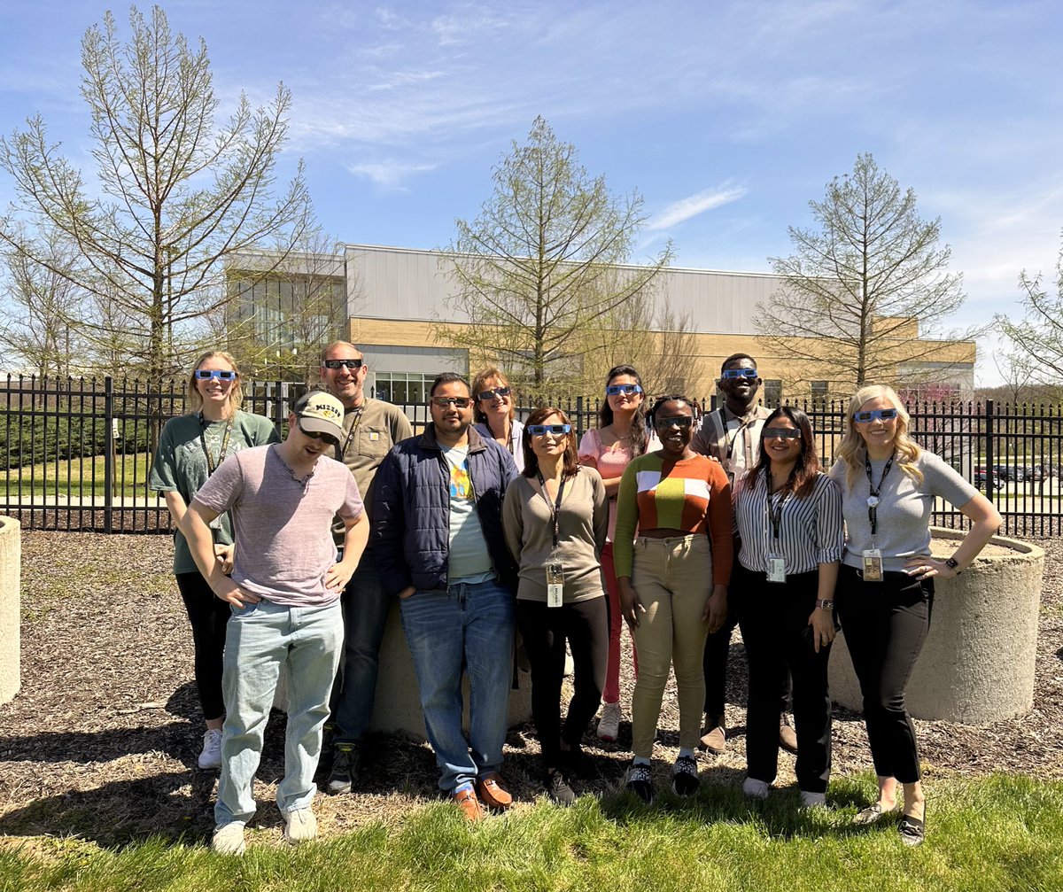Kanishka Sikligar (@kanishksikligar) on Twitter photo Our team enjoyed #EclipseSolar2024 at the <a href="/mizzou_MITC/">Mizzou Molecular Imaging and Theranostics Center</a> .
<a href="/Mizzou/">Mizzou</a> <a href="/MizzouChem/">Mizzou Chemistry</a> <a href="/MizzouResearch/">Mizzou Research</a> Our team enjoyed #EclipseSolar2024 at the <a href="/mizzou_MITC/">Mizzou Molecular Imaging and Theranostics Center</a> .
<a href="/Mizzou/">Mizzou</a> <a href="/MizzouChem/">Mizzou Chemistry</a> <a href="/MizzouResearch/">Mizzou Research</a>